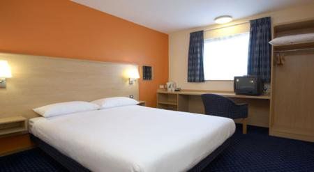 Travelodge Liverpool Docks Room photo