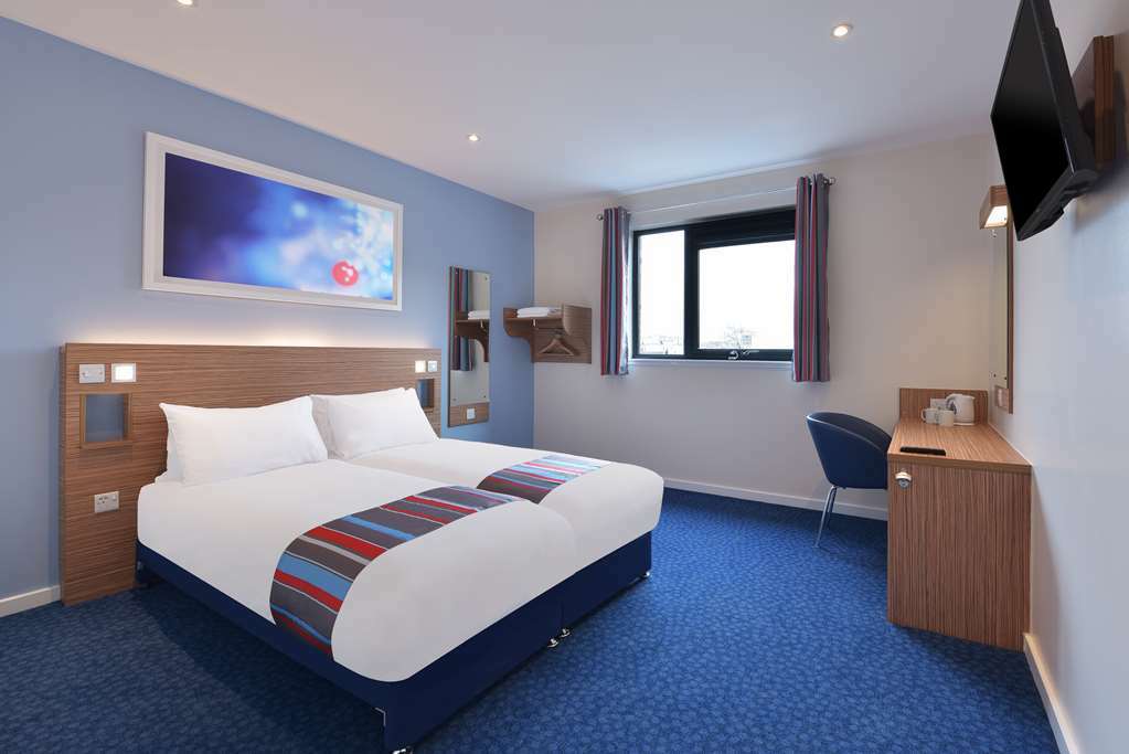 Travelodge Liverpool Docks Room photo